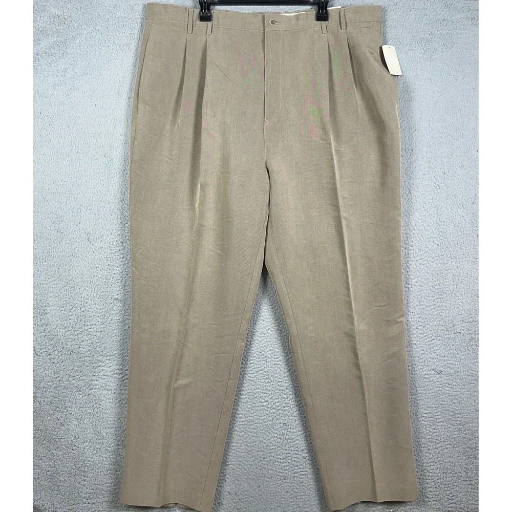 NEW Callaway Pants Mens 44X32 Sand Beige Golf Sport Pleated Dress Straight Leg